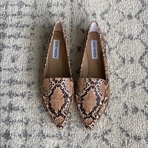 Steve Madden snakeskin studded flats